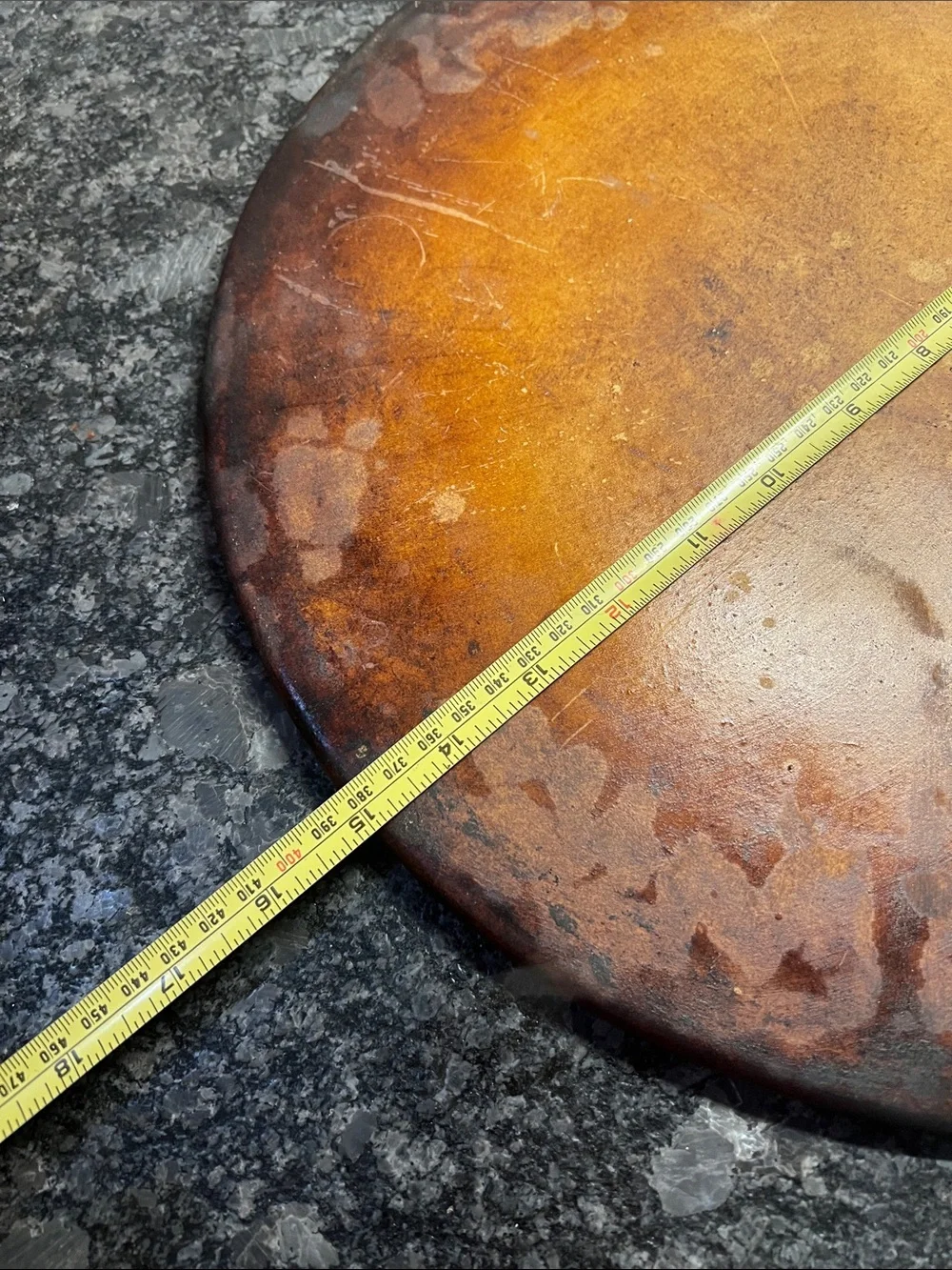 15” PAMPERED CHEF round pizza/baking stone. Pre-seasoned. Appetizers, cookies.